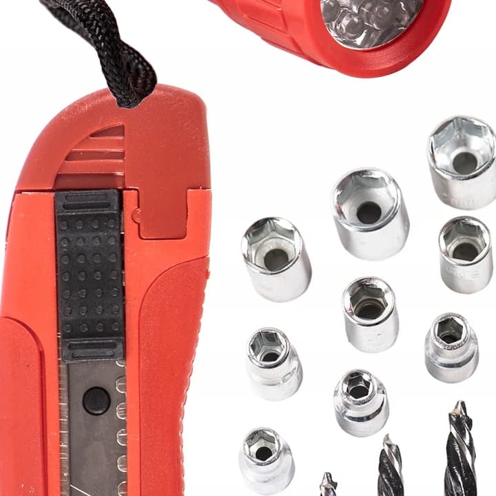 The utility knife and the socket keys in the case